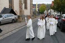 Feier der 1. Heiligen Kommunion in Sankt Crescentius (Foto: Karl-Franz Thiede)